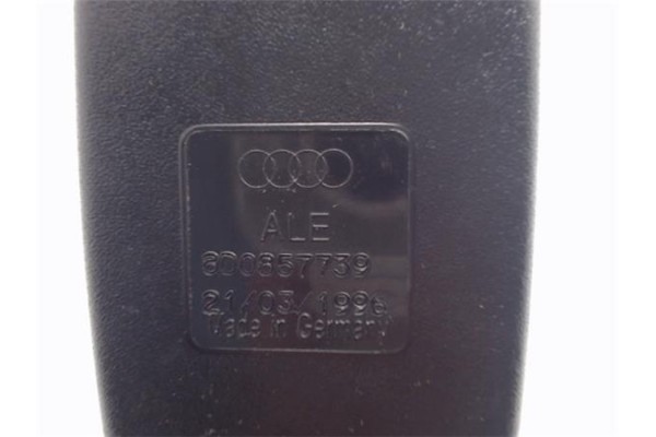Recambio de anclaje cinturon trasero izquierdo para audi a4 berlina (b5) 1.9 tdi referencia OEM IAM 8D0857739  
