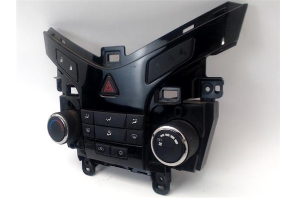 Recambio de mandos calefaccion / a.a. para chevrolet cruze 2.0 ls referencia OEM IAM 3839278  