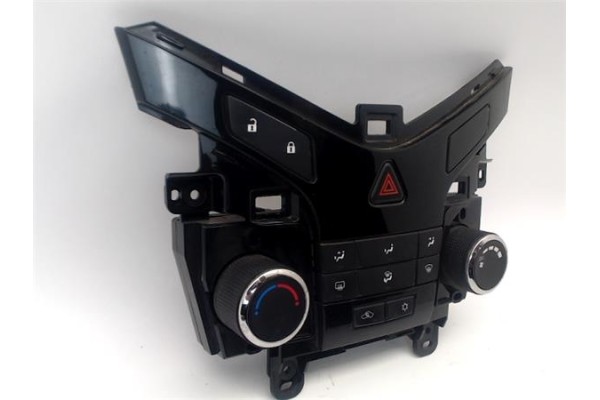 Recambio de mandos calefaccion / a.a. para chevrolet cruze 2.0 ls referencia OEM IAM 3839278  