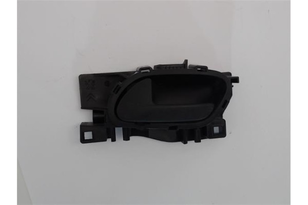 Recambio de manilla int. puerta delantero izquierda para peugeot partner tepee 1.6 hdi referencia OEM IAM 96555515XT  