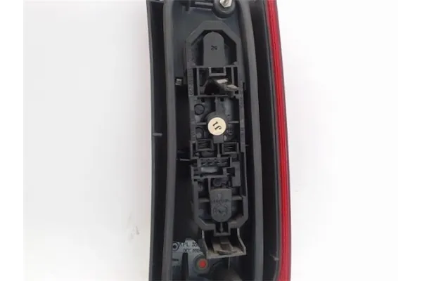 Recambio de piloto inferior trasero izquierdo para volvo v70 familiar 2.5 tdi referencia OEM IAM 3512424 2201531 35124247 , VOLV