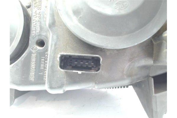 Recambio de faro delantero dcho para renault scenic i (ja...) referencia OEM IAM 260102746R  