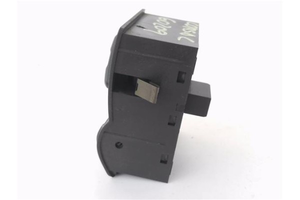 Recambio de mando de luces para opel corsa c 1.7 dti referencia OEM IAM 9138121 9116609 