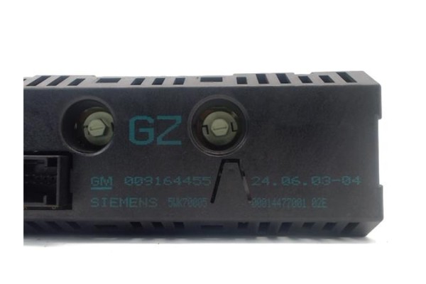 Recambio de reloj horario para opel corsa c 1.2 cosmo referencia OEM IAM 1236548 9164455 