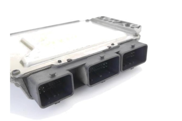 Recambio de centralita para renault scenic ii (jm) 1.6 16v referencia OEM IAM 8200623620  