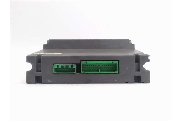 Recambio de mandos climatizador para volvo v70 familiar 2.5 tdi referencia OEM IAM 9171799  