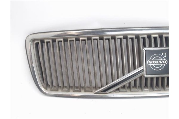 Recambio de rejilla capo para volvo v70 familiar 2.5 tdi referencia OEM IAM 9190776 50091 