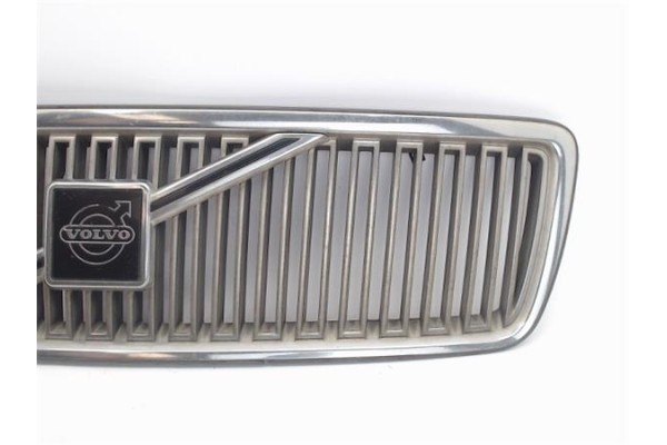Recambio de rejilla capo para volvo v70 familiar 2.5 tdi referencia OEM IAM 9190776 50091 