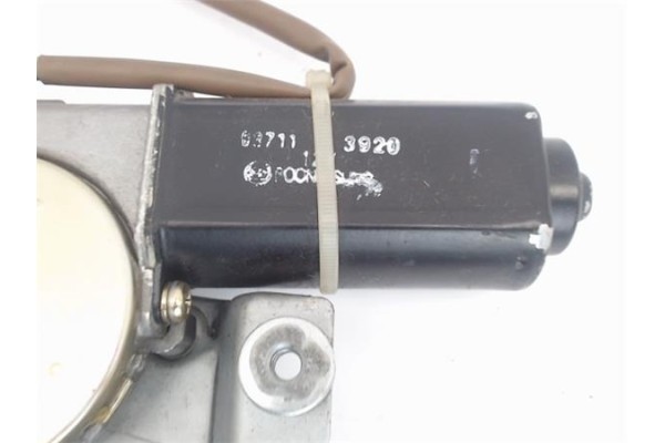 Recambio de mecanismo elevalunas delantero derecho para kia carnival 2.9 td referencia OEM IAM K55258560A  