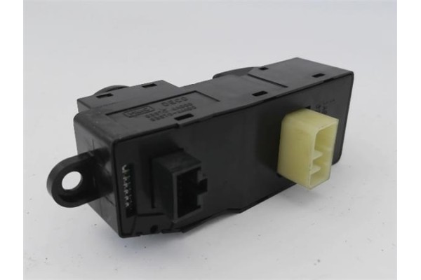 Recambio de mando elevalunas delantero izquierdo para hyundai h-1 furgón 2.5 td referencia OEM IAM 935804A000LK  