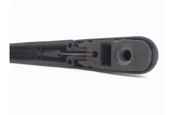 Recambio de brazo limpiaparabrisas trasero para renault clio ii fase i (b/cb0) 1.9 d (b/cb0e) referencia OEM IAM 7701045207 BMC1