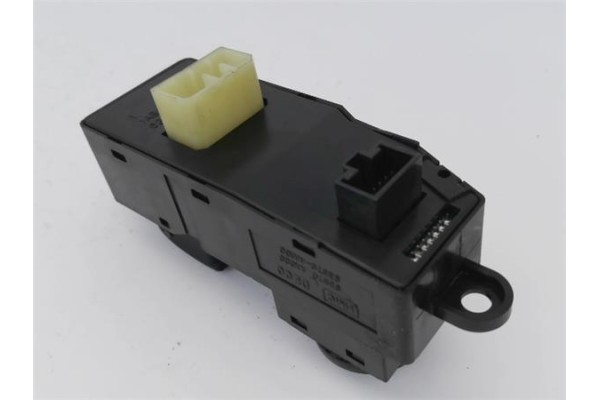 Recambio de mando elevalunas delantero izquierdo para hyundai h-1 furgón 2.5 td referencia OEM IAM 935804A000LK  