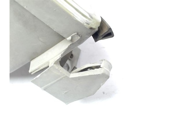 Recambio de faro delantero dcho para renault clio i fase iii referencia OEM IAM 086197 67724289 