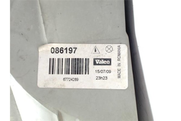 Recambio de faro delantero dcho para renault clio i fase iii referencia OEM IAM 086197 67724289 