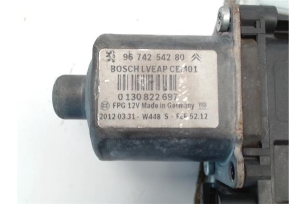Recambio de mecanismo elevalunas delantero izquierdo para peugeot 208 1.4 active referencia OEM IAM 9674254280  