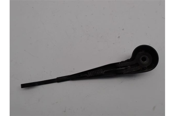 Recambio de brazo limpiaparabrisas trasero para volkswagen polo iii berlina (6n2) 1.4 trendline referencia OEM IAM 6N0955707B  