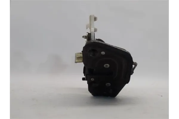 Recambio de cierre electromagnetico trasero derecho para hyundai accent (lc) 1.3 referencia OEM IAM 8142025030  