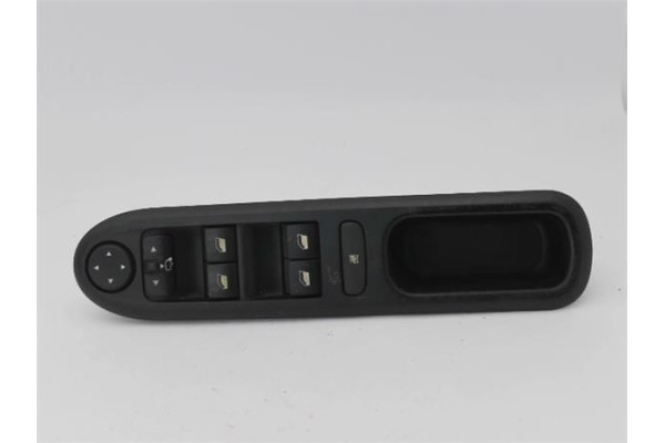 Recambio de mando elevalunas delantero izquierdo para peugeot 407 2.0 hdi 135 referencia OEM IAM 6554ER  