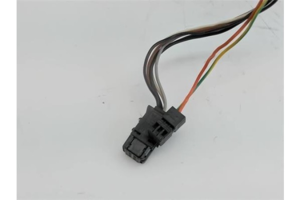 Recambio de retrovisor electrico derecho para peugeot 307 break / sw (s1) referencia OEM IAM 96347735XT   Recambio de retrovisor electrico derecho para peugeot 307 break / sw (s1) referencia OEM IAM 96347735XT