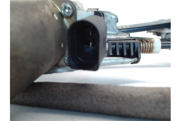 Recambio de mecanismo elevalunas delantero derecho para ford focus (daw, dbw) 1.6 16v referencia OEM IAM D2R5AXS4123200  