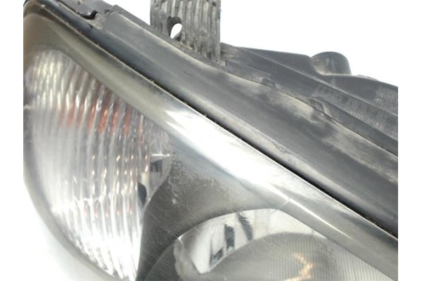 Recambio de faro delantero dcho para hyundai elantra (xd) referencia OEM IAM   