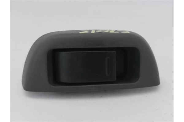 Recambio de mando elevalunas trasero derecho para peugeot 107 1.0 básico referencia OEM IAM 6554KZ  