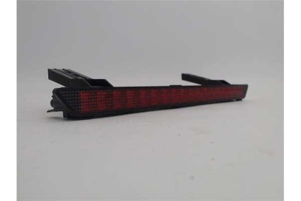 Recambio de luz central de freno para skoda fabia (6y2/6y3) 1.2 classic referencia OEM IAM 6Y6945097A  