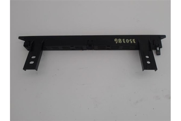 Recambio de luz central de freno para skoda fabia (6y2/6y3) 1.2 classic referencia OEM IAM 6Y6945097A  