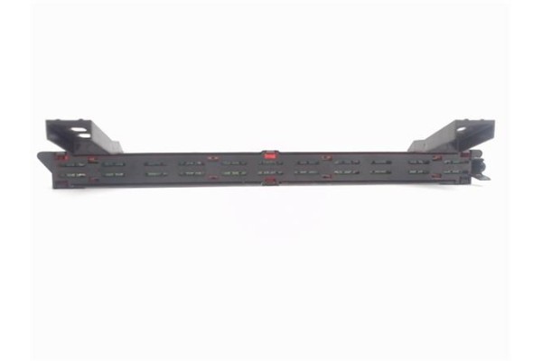 Recambio de luz central de freno para skoda fabia (6y2/6y3) 1.2 classic referencia OEM IAM 6Y6945097A  