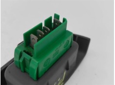 Recambio de mando elevalunas trasero derecho para peugeot 107 1.0 básico referencia OEM IAM 6554KZ  