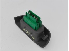 Recambio de mando elevalunas trasero izquierdo para peugeot 107 1.0 básico referencia OEM IAM 6554KZ  