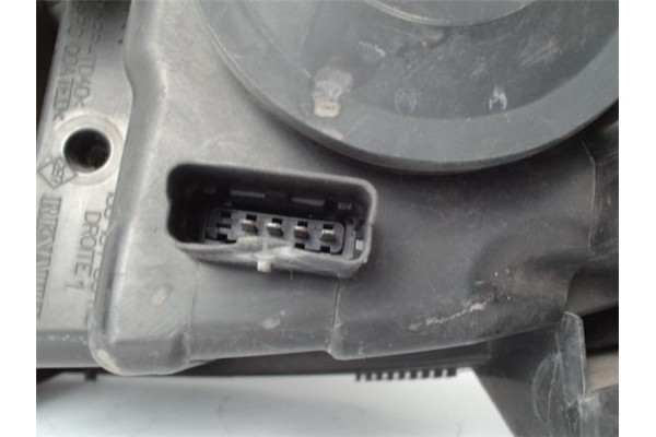 Recambio de faro delantero dcho para renault scenic ii (jm) 1.5 dci (jm1f) referencia OEM IAM 15810400re  