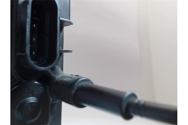 Recambio de cierre electromagnetico delantero derecho para renault laguna ii (bg0) 1.6 16v (bg0a, bg0l) referencia OEM IAM 00066
