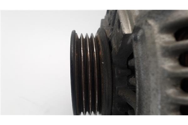 Recambio de alternador para lexus is sportcross 200 referencia OEM IAM 2706070500 1012117370 