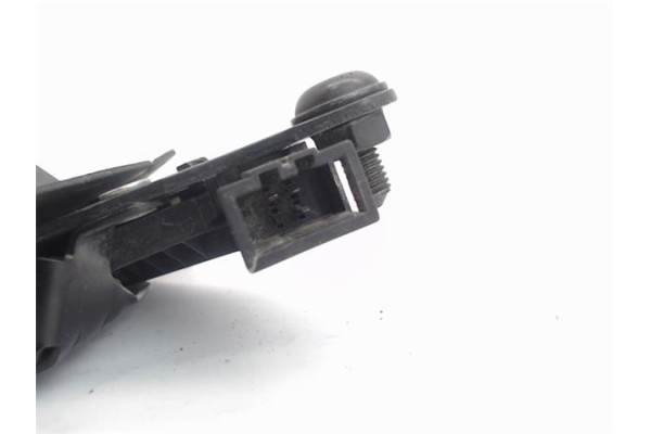 Recambio de cierre electromagnetico porton para skoda fabia (6y2/6y3) 1.2 classic referencia OEM IAM 6Y0827501M  