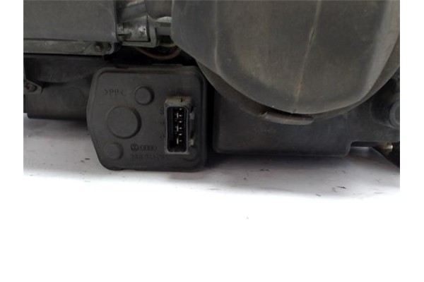 Recambio de faro delantero dcho para volkswagen passat variant (3b5) referencia OEM IAM 3B0941018J  