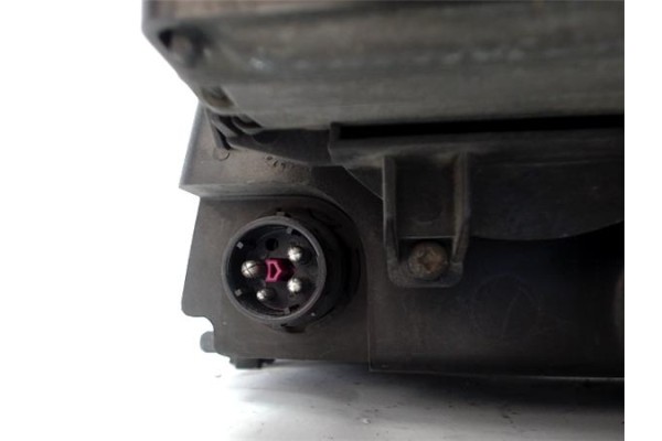 Recambio de faro delantero dcho para volkswagen passat variant (3b5) referencia OEM IAM 3B0941018J  