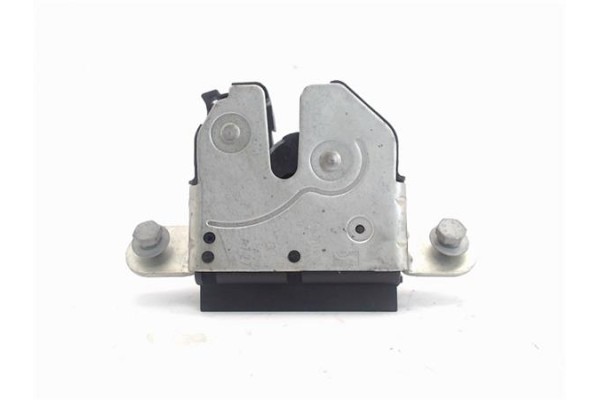 Recambio de cerradura porton para fiat 500 1.2 referencia OEM IAM 55701971  
