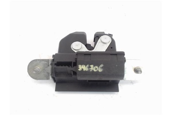 Recambio de cerradura porton para fiat 500 1.2 referencia OEM IAM 55701971  