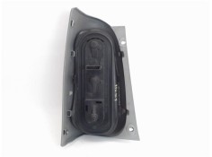 Recambio de piloto trasero derecho para smart fortwo coupe referencia OEM IAM 253042R  