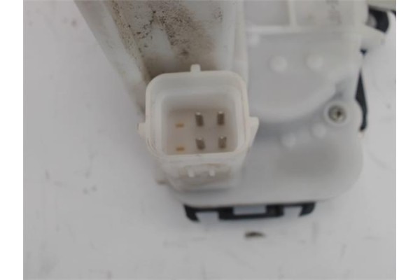 Recambio de cierre electromagnetico delantero derecho para fiat 500 1.2 referencia OEM IAM 3eptdx  