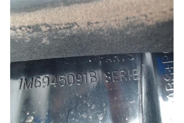 Recambio de piloto porton trasero izquierdo para seat leon (1m1) referencia OEM IAM 1M6945091B 50662 