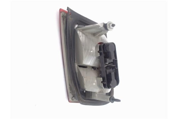 Recambio de piloto porton trasero derecho para saab 9-3 berlina referencia OEM IAM 12785764 25480204EU 