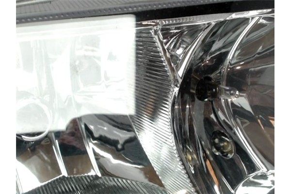 Recambio de faro delantero dcho para volkswagen polo iii berlina (6n2) referencia OEM IAM 6N1941018AA  