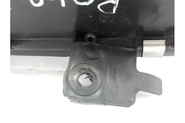 Recambio de faro delantero dcho para volkswagen polo iii berlina (6n2) referencia OEM IAM 6N1941018AA  