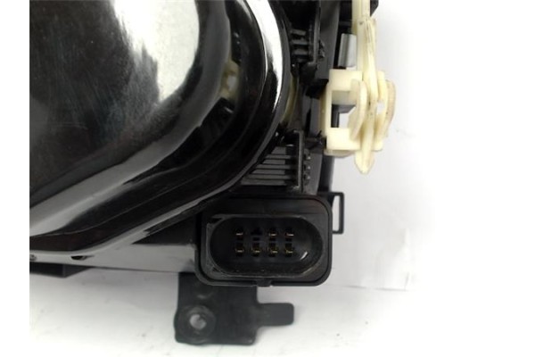 Recambio de faro delantero dcho para volkswagen polo iii berlina (6n2) referencia OEM IAM 6N1941018AA  
