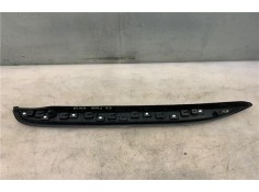 Recambio de moldura puerta trasero derecha para peugeot 2008 1.6 hdi referencia OEM IAM 16100156DX  