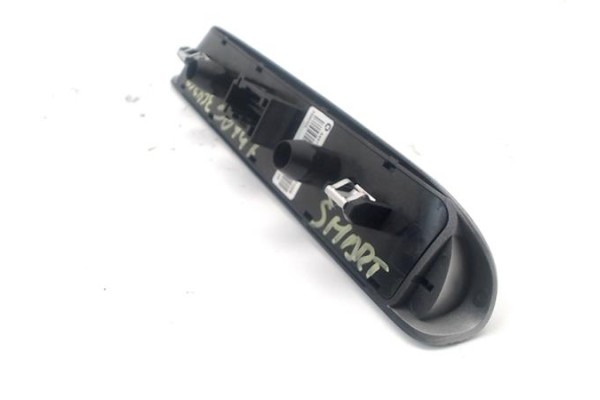 Recambio de interruptor luces emergencia para smart fortwo coupe 0.8 fortwo coupe cdi (33kw) (451.300) referencia OEM IAM A45182