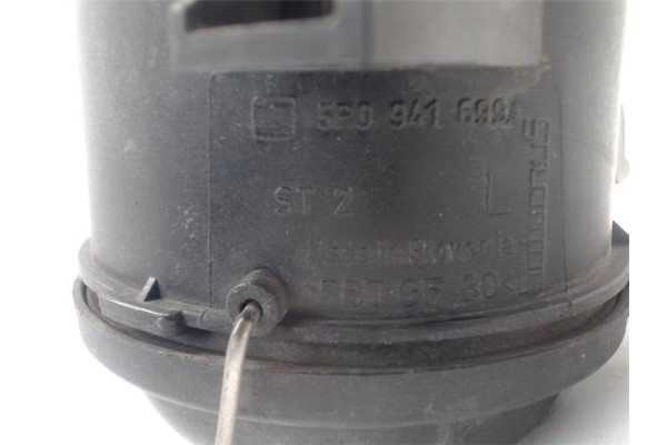 Recambio de faro antiniebla izquierdo para seat ibiza berlina (6j5) 1.4 tdi referencia OEM IAM 6J0941701B  