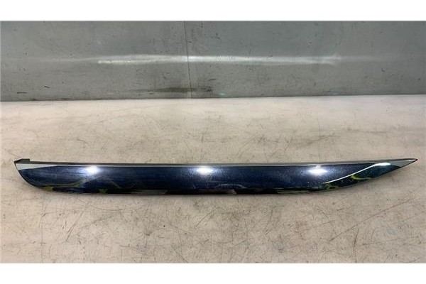 Recambio de moldura puerta trasero izquierda para peugeot 2008 1.6 hdi referencia OEM IAM 16100155DX  